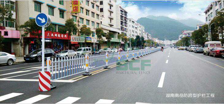 热镀锌道路护栏