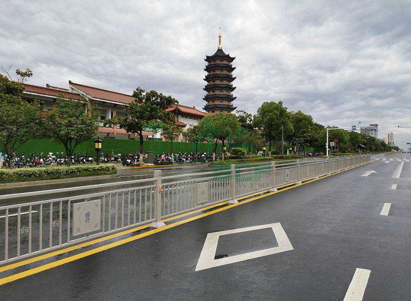 交通护栏 交通护栏