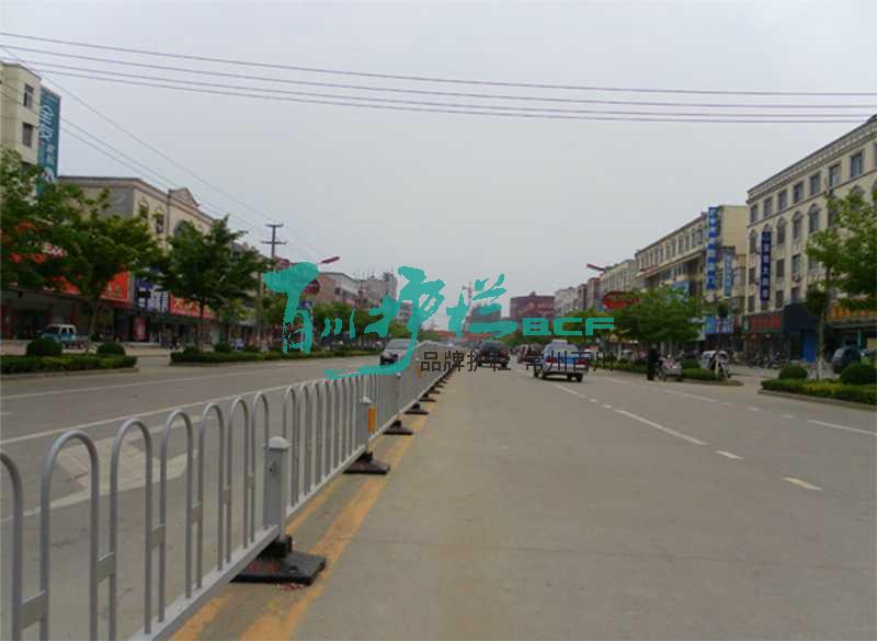 安徽阜阳京式道路护栏工程